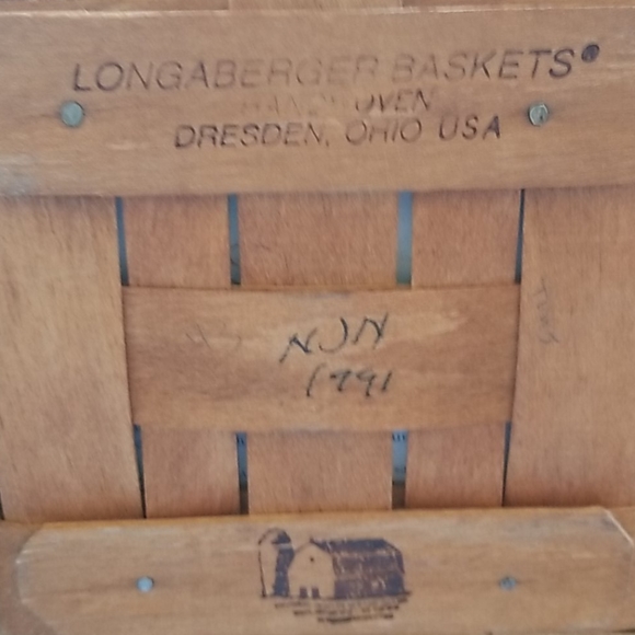 Longaberger basket - Picture 2 of 4